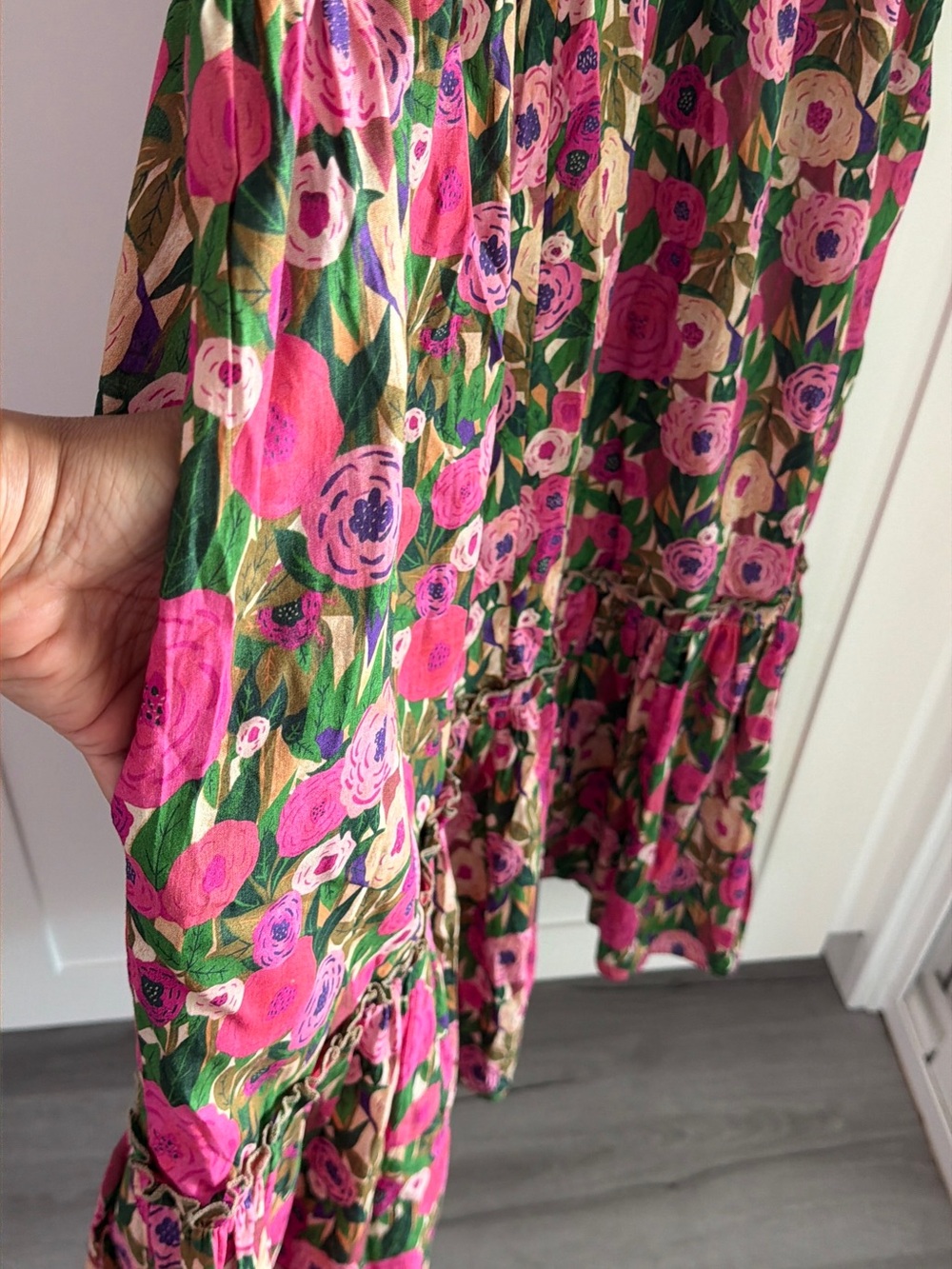 Women’s Floral Ruffle Sleeve Dress - Picture 7 of 7